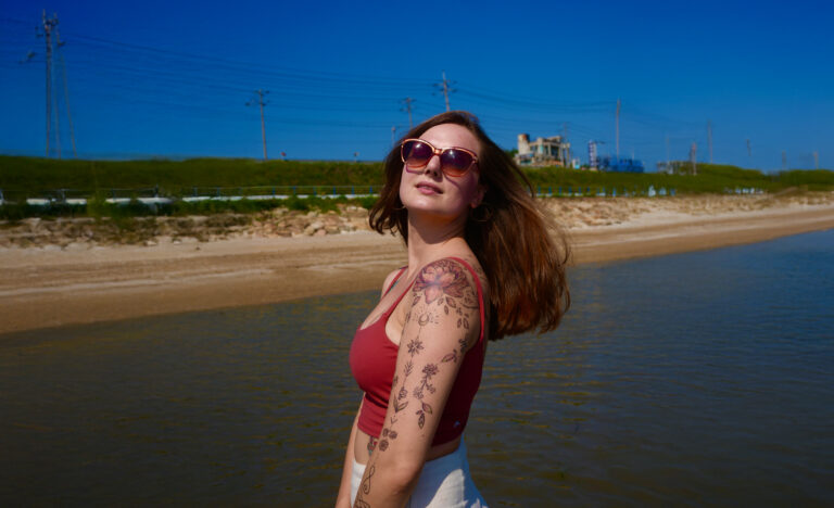 Roxy Nox DJ at the beach